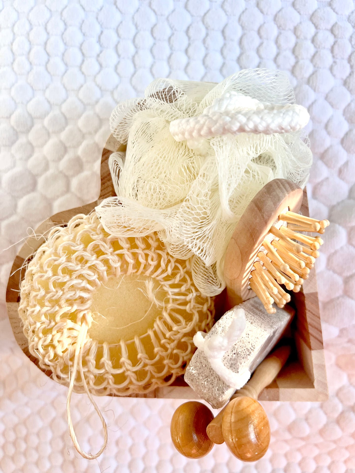 Wooden Heart Shape Bath Accessory Set
